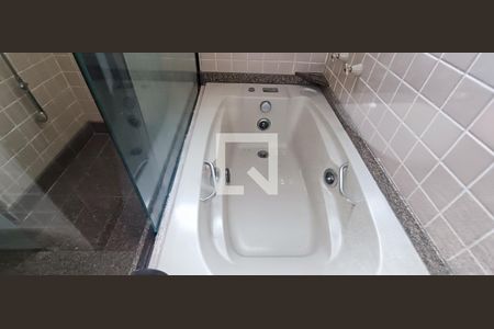 Apartamento para alugar com 200m², 3 quartos e 3 vagasBanheiro da Suíte 3