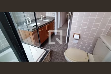 Apartamento para alugar com 200m², 3 quartos e 3 vagasBanheiro da Suíte 3