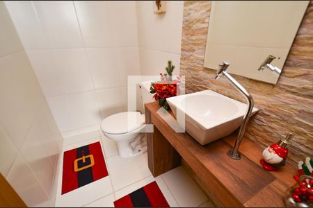 Apartamento à venda com 170m², 3 quartos e 2 vagas Apartamento à venda com 170m², 3 quartos e 2 vagasLavabo social