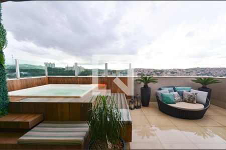 Apartamento à venda com 170m², 3 quartos e 2 vagas Apartamento à venda com 170m², 3 quartos e 2 vagasÁrea comum