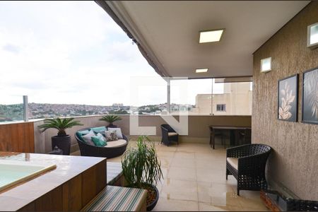 Apartamento à venda com 170m², 3 quartos e 2 vagas Apartamento à venda com 170m², 3 quartos e 2 vagasÁrea comum