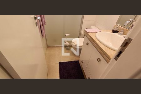 Apartamento à venda com 193m², 4 quartos e 4 vagasBanheiro da Suíte 1