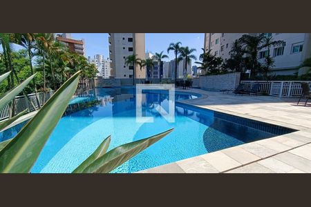 Apartamento à venda com 193m², 4 quartos e 4 vagasÁrea comum - Piscina