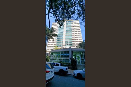 Apartamento à venda com 193m², 4 quartos e 4 vagasFachada