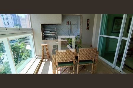 Apartamento à venda com 193m², 4 quartos e 4 vagasVaranda gourmet