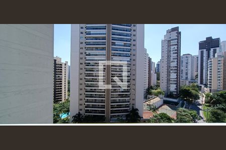 Apartamento à venda com 193m², 4 quartos e 4 vagasVista da Suíte 1