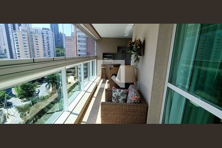 Apartamento à venda com 193m², 4 quartos e 4 vagasVaranda gourmet