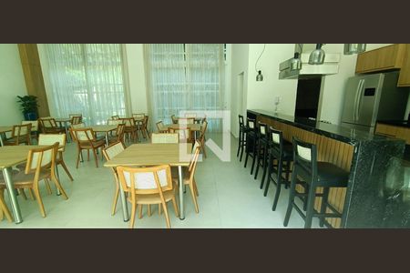 Apartamento à venda com 193m², 4 quartos e 4 vagasÁrea comum - Salão de festas