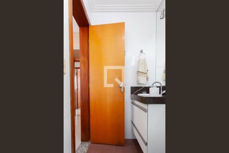 Apartamento à venda com 138m², 3 quartos e 2 vagas Apartamento à venda com 138m², 3 quartos e 2 vagasBanheiro da Suíte