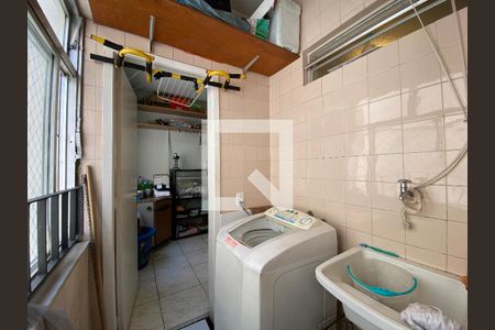 Apartamento à venda com 75m², 3 quartos e 1 vagaÁrea de Serviço