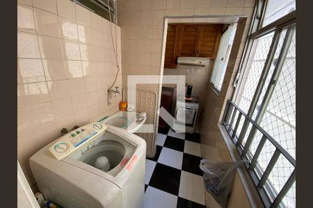 Apartamento à venda com 75m², 3 quartos e 1 vagaÁrea de Serviço