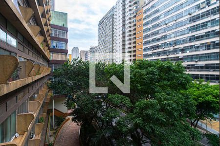 Apartamento à venda com 70m², 2 quartos e sem vaga Apartamento à venda com 70m², 2 quartos e sem vagaVista da Cozinha/Varanda