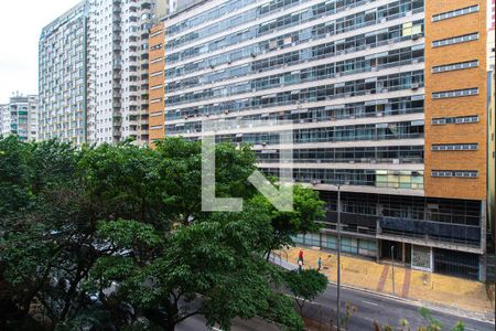 Apartamento à venda com 70m², 2 quartos e sem vaga Apartamento à venda com 70m², 2 quartos e sem vagaVista da Cozinha/Varanda