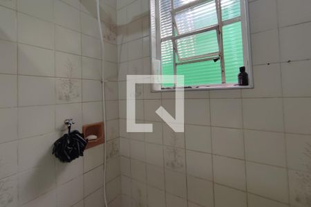 Casa à venda com 215m², 5 quartos e 2 vagas Casa à venda com 215m², 5 quartos e 2 vagasBanheiro