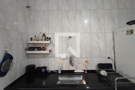 Casa à venda com 215m², 5 quartos e 2 vagas Casa à venda com 215m², 5 quartos e 2 vagasCozinha