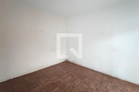 Casa à venda com 215m², 5 quartos e 2 vagas Casa à venda com 215m², 5 quartos e 2 vagasEdícula - Quarto