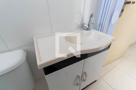 Casa à venda com 80m², 2 quartos e 1 vaga Casa à venda com 80m², 2 quartos e 1 vagaBanheiro da Suíte