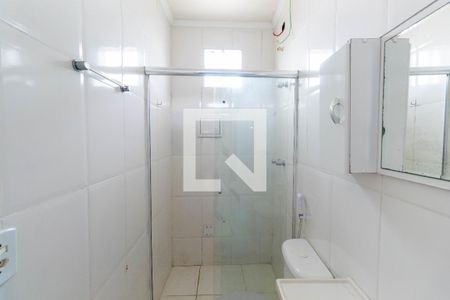 Casa à venda com 80m², 2 quartos e 1 vaga Casa à venda com 80m², 2 quartos e 1 vagaBanheiro da Suíte