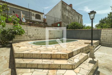 Casa à venda com 240m², 3 quartos e 2 vagas Casa à venda com 240m², 3 quartos e 2 vagasÁrea comum - Piscina