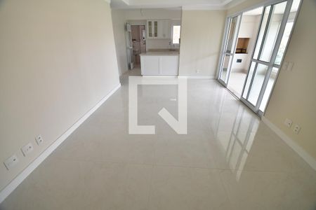 Sala de apartamento à venda com 3 quartos, 136m² em Taquaral, Campinas