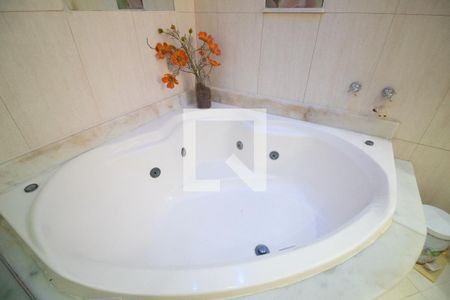 Apartamento à venda com 400m², 3 quartos e 1 vaga Apartamento à venda com 400m², 3 quartos e 1 vagaBanheiro da Suíte - banheira