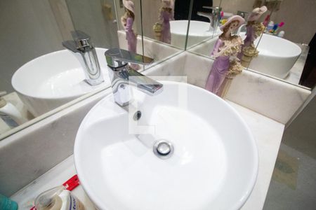 Apartamento à venda com 400m², 3 quartos e 1 vaga Apartamento à venda com 400m², 3 quartos e 1 vagaBanheiro social 1 - torneira da pia