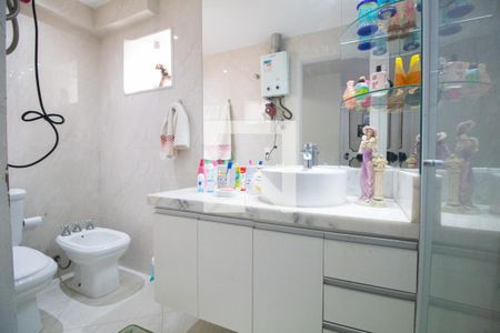 Apartamento à venda com 400m², 3 quartos e 1 vaga Apartamento à venda com 400m², 3 quartos e 1 vagaBanheiro social 1