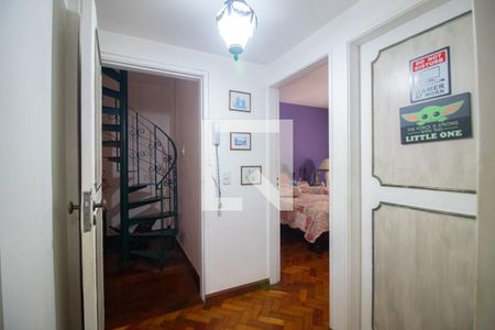 Apartamento à venda com 400m², 3 quartos e 1 vaga Apartamento à venda com 400m², 3 quartos e 1 vagaQuarto 1 - Corredor de acesso aos quartos
