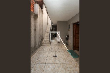 Casa para alugar com 100m², 2 quartos e 1 vaga Casa para alugar com 100m², 2 quartos e 1 vagaQuintal