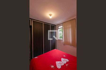 Quarto 1 de apartamento para alugar com 3 quartos, 74m² em São João Batista, Belo Horizonte