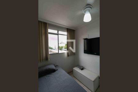 Apartamento à venda com 74m², 3 quartos e 1 vagaQuarto 2