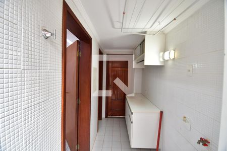 Casa de condomínio à venda com 153m², 3 quartos e 4 vagasÁrea de Serviço