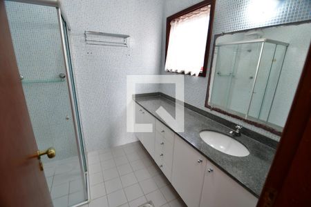Casa de condomínio à venda com 153m², 3 quartos e 4 vagasBanheiro 1