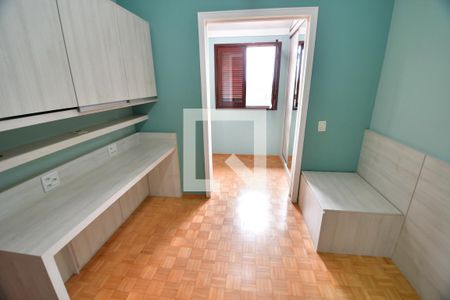 Casa de condomínio à venda com 153m², 3 quartos e 4 vagasQuarto 2