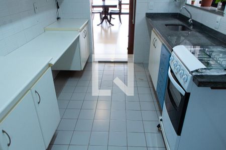 Casa de condomínio à venda com 150m², 4 quartos e 4 vagasCOZINHA