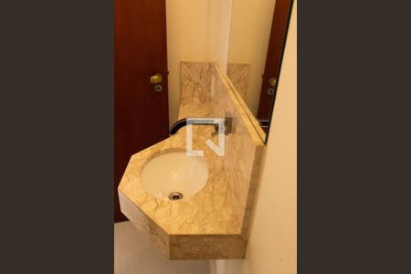 LAVABO de casa de condomínio à venda com 4 quartos, 150m² em Parque dos Jacarandás, Campinas