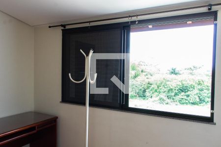 Casa de condomínio à venda com 150m², 4 quartos e 4 vagasSUITE