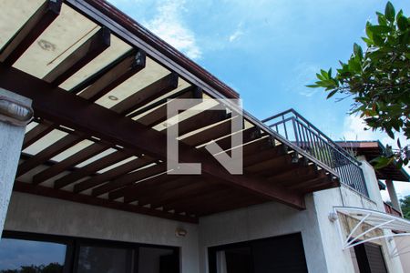 Casa de condomínio à venda com 150m², 4 quartos e 4 vagasÁREA EXTERNA FUNDOS