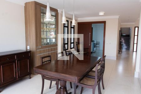 Casa de condomínio à venda com 150m², 4 quartos e 4 vagasSALA DE JANTAR