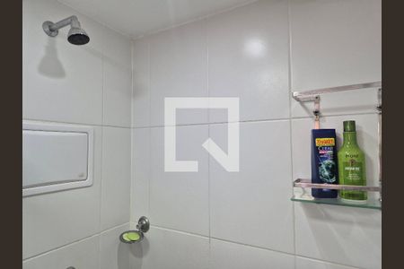 Apartamento à venda com 77m², 3 quartos e 1 vaga Apartamento à venda com 77m², 3 quartos e 1 vagaBanheiro da Suíte