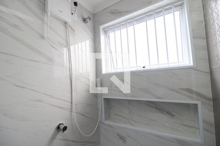 Casa para alugar com 295m², 4 quartos e 6 vagasBanheiro 2