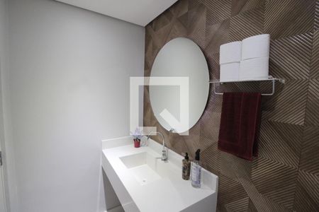 Casa para alugar com 295m², 4 quartos e 6 vagasÁrea de Serviço - Banheiro