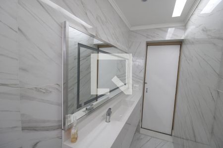 Casa para alugar com 295m², 4 quartos e 6 vagasBanheiro 1
