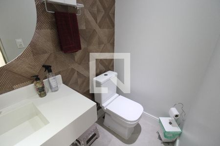 Casa para alugar com 295m², 4 quartos e 6 vagasÁrea de Serviço - Banheiro