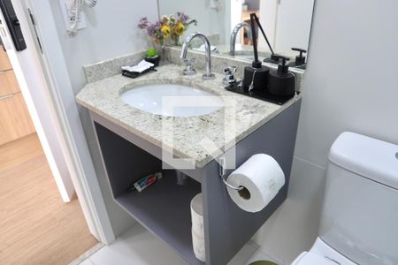 Banheiro de kitnet/studio para alugar com 0 quarto, 27m² em Vila Mariana, São Paulo