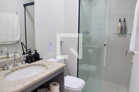 Banheiro de kitnet/studio para alugar com 0 quarto, 27m² em Vila Mariana, São Paulo