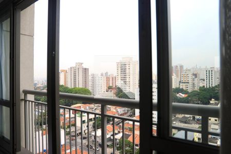 Varanda de kitnet/studio para alugar com 0 quarto, 27m² em Vila Mariana, São Paulo