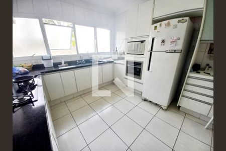 Casa de condomínio à venda com 310m², 4 quartos e 4 vagasFoto 13