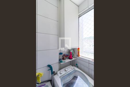 Apartamento à venda com 80m², 3 quartos e 2 vagas Apartamento à venda com 80m², 3 quartos e 2 vagasÁrea de serviço