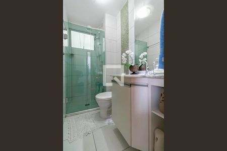 Apartamento à venda com 80m², 3 quartos e 2 vagas Apartamento à venda com 80m², 3 quartos e 2 vagasBanheiro social